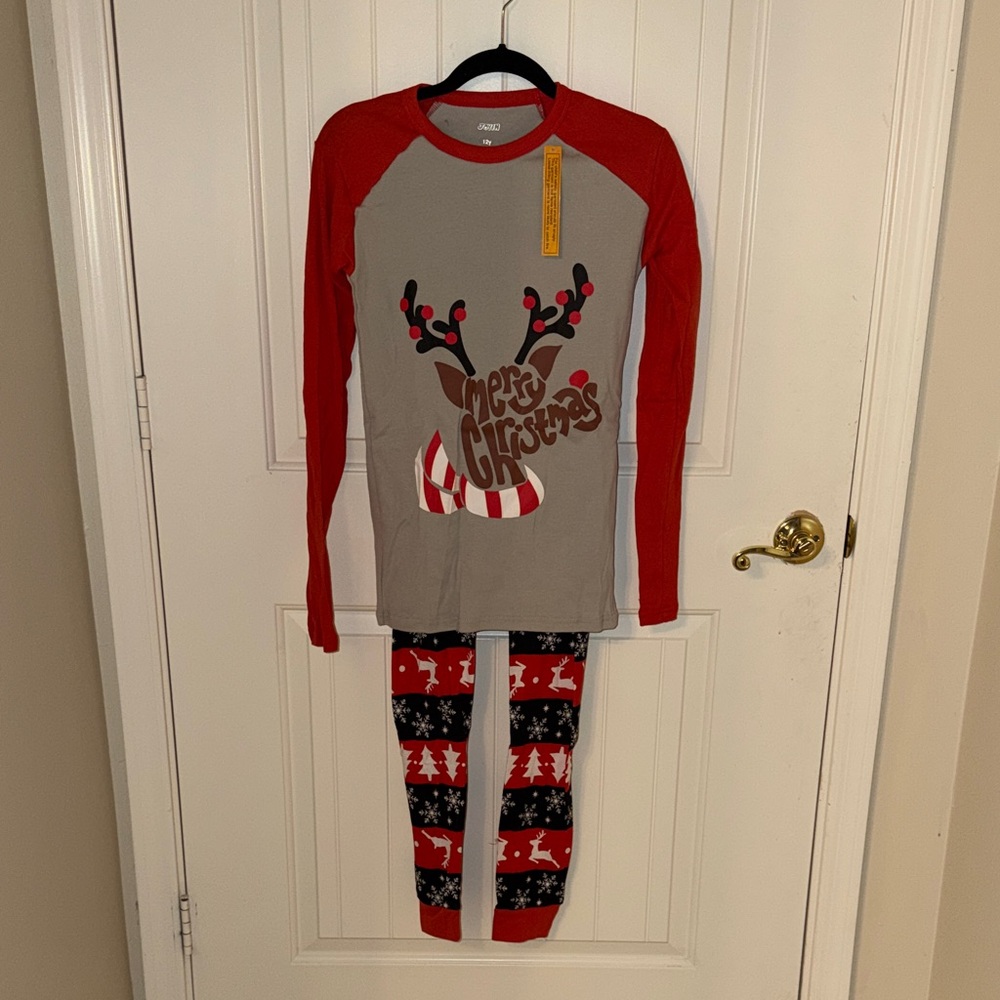 Cozy Christmas Kids Pajama Set - Red and Gray
